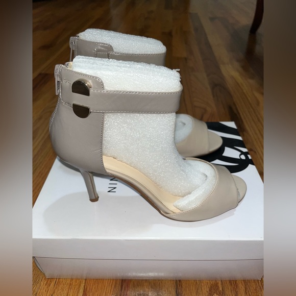 Nine West Graby Heels - Picture 4 of 14